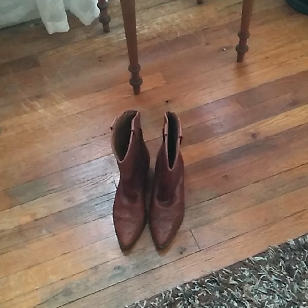 Leather cowboy boots